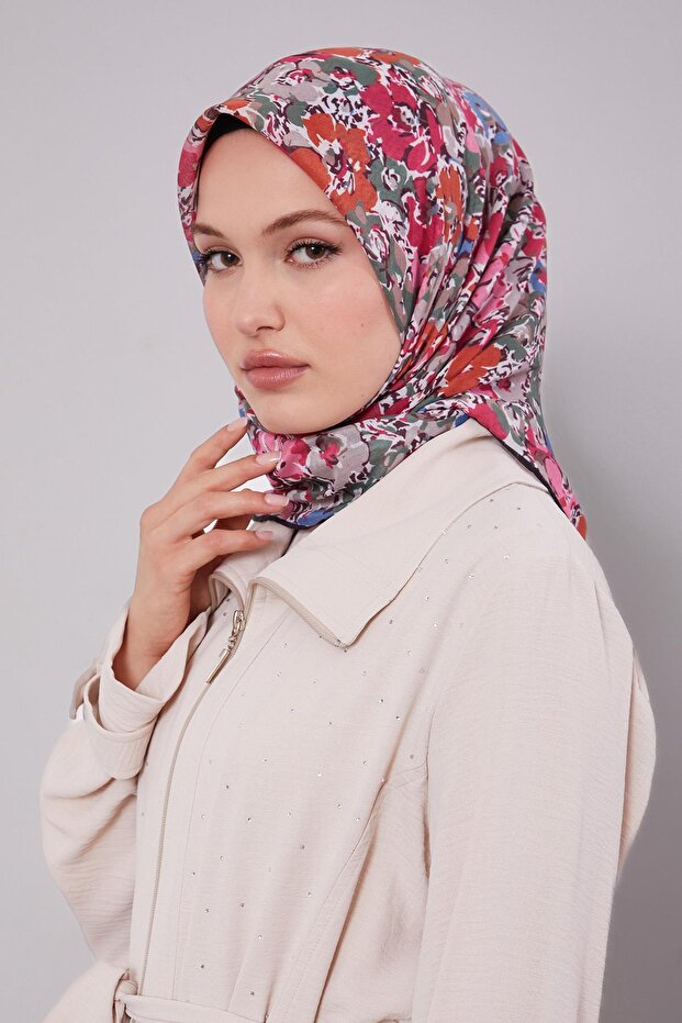 وشاح ناعم بنمط البرسيم الأسود والأحمر - 3