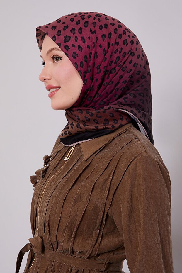 Black-Green Leopard Pattern Soft Scarf - 2