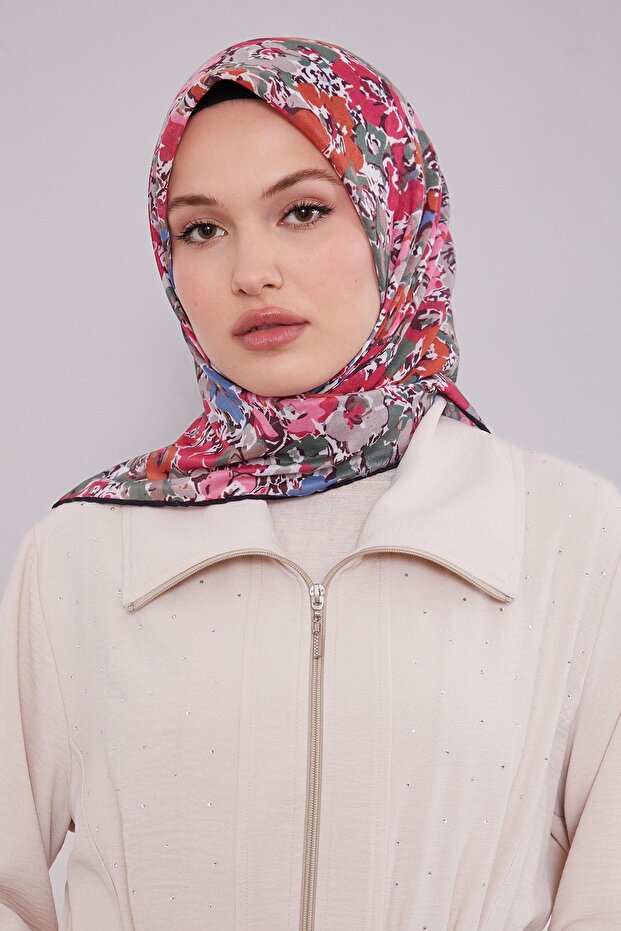 وشاح ناعم بنمط البرسيم الأسود والأحمر - 1