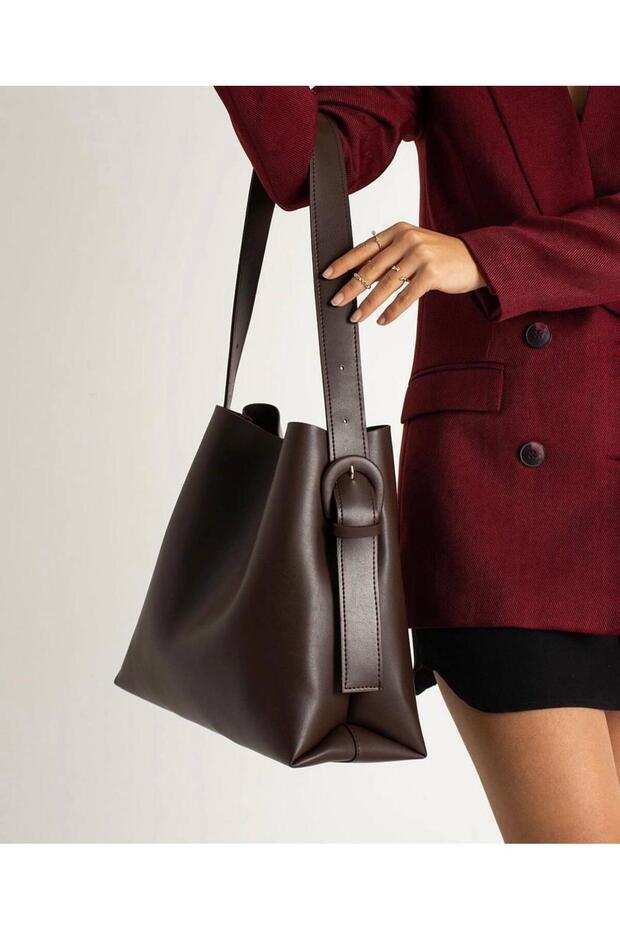 Women's Suede Soft Leather Large Size Shopper Bag with High Quality Snap Fasteners and Zippered Interior Compartment