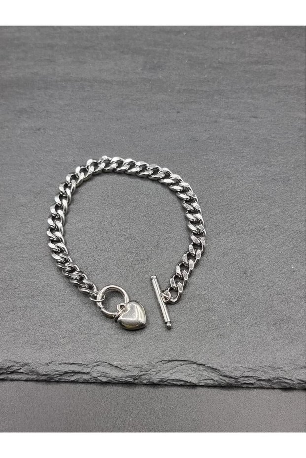 T Closure Heart Detail Stainless Steel Bracelet Silver Color
