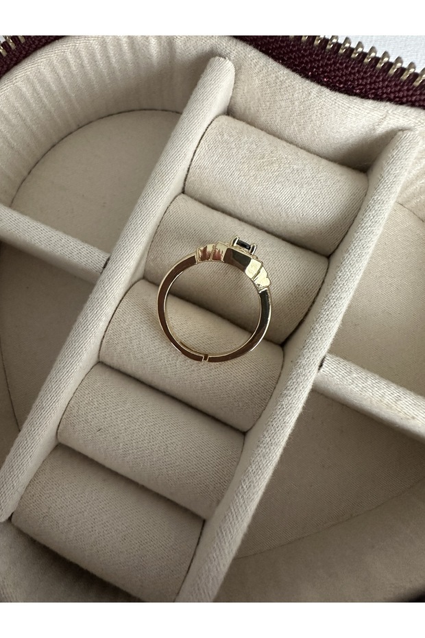 Fuchsia Stone Focus Pinky Ring - 2