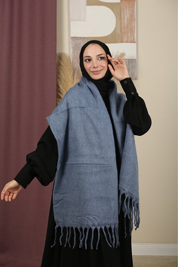 شال كتف شتوي بلون واحد على الوجهين - 4