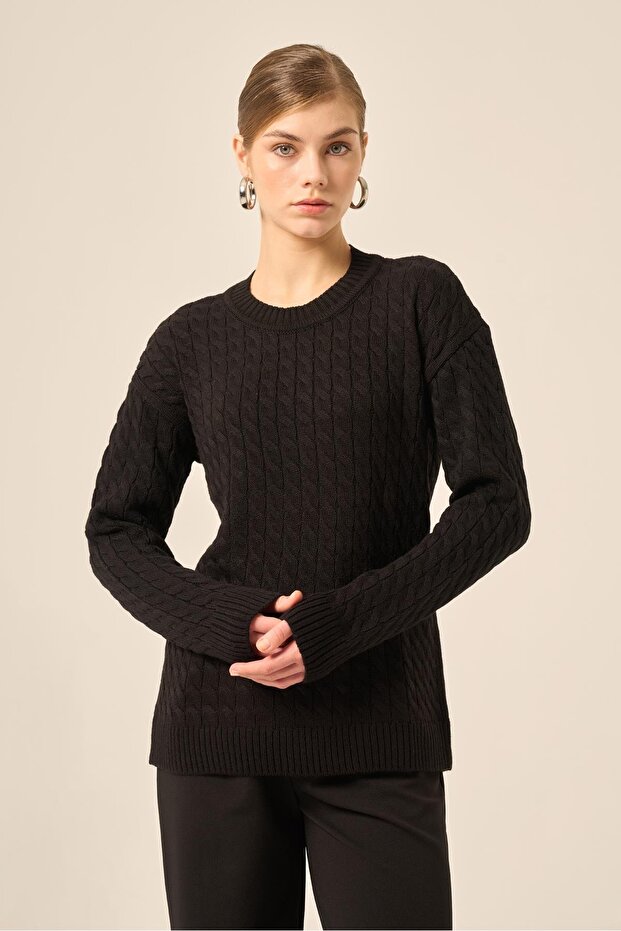 Women's Relaxed Cut Hair Knit Sweater Black 20882