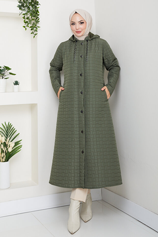 Women's Chain Detailed Hooded Quilted Coat