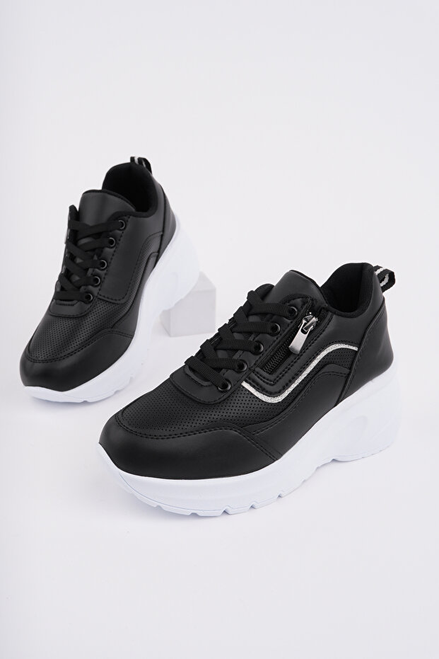 Morgan Zipper Detailed Sports