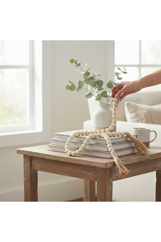 Wooden decorative bead with a natural touch
