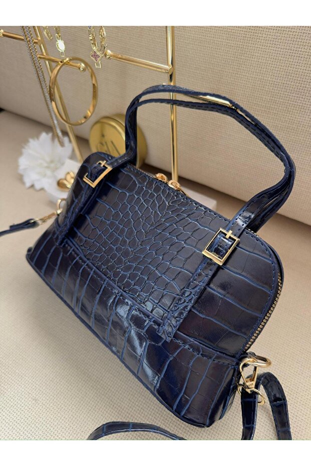 حقيبة صغيرة باللون الأزرق الداكن - 2