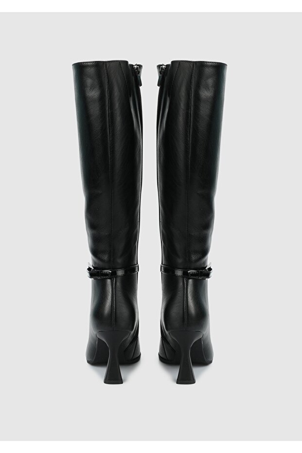 Siyah Kadın Bot - 4