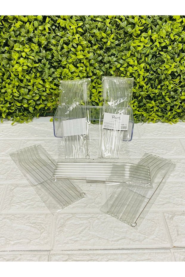 6 Pieces of Glass Straws and 1 Piece of Cleaning Brush