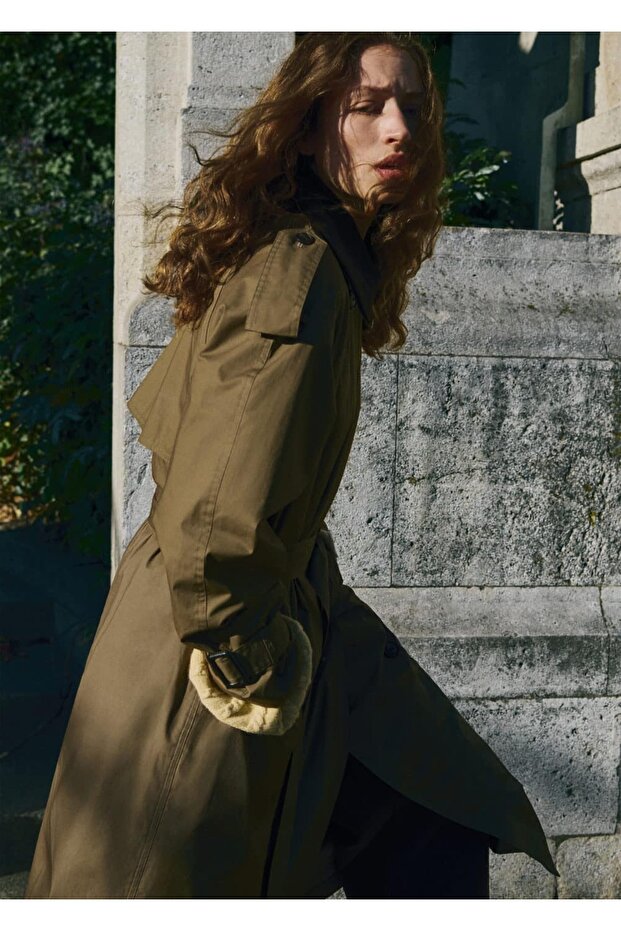 Kadife yaka çift düğmeli trençkot - 5