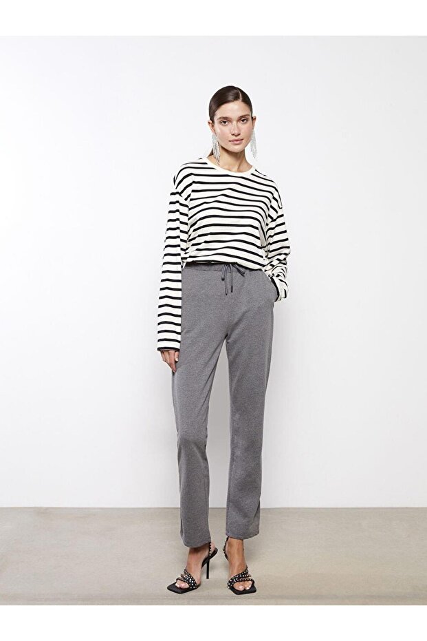 Women's Elastic Waist Straight Sweatpants (W2)