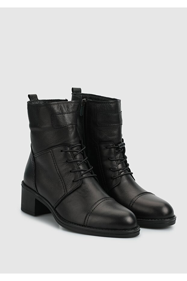 Siyah Deri Kadın Bot - 2