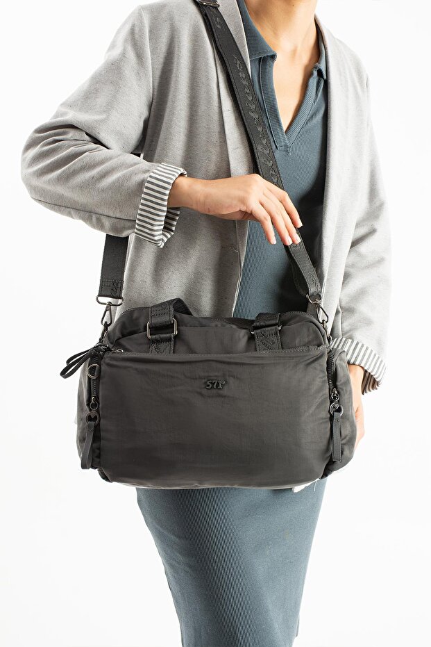 Soft Textured Ultra-Lightweight, Waterproof Polyamide Fabric Shoulder and Arm Bag Gray Model: (571-13-14g)