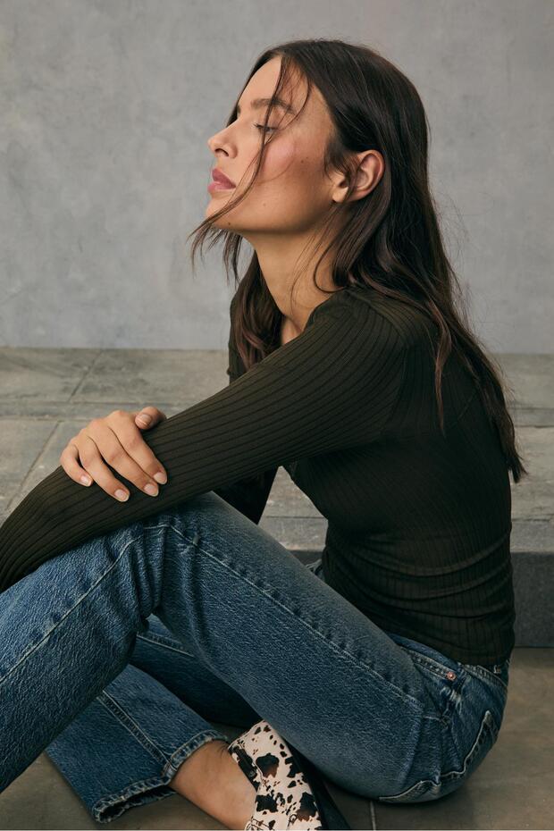 Dantelli dikişsiz tişört - 2