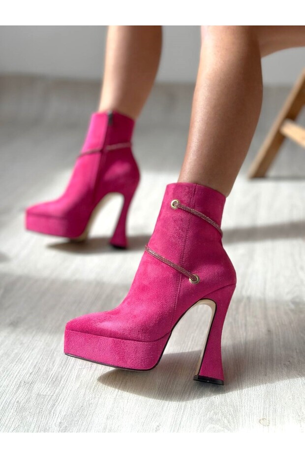 Fuşya Pembe Süet Sivri Burun Taş Detaylı Şık Yüksek Topuk Platform Bot - 1