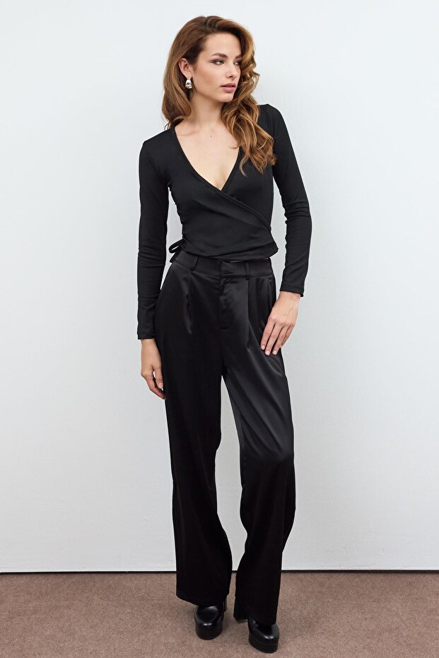 Siyah Basic Kruvaze Bağlamalı Bluz - 1