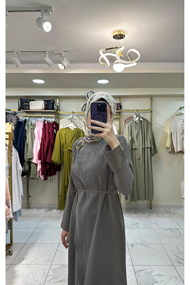 GOLD BROŞ DETAYLI ELBİSE - 2