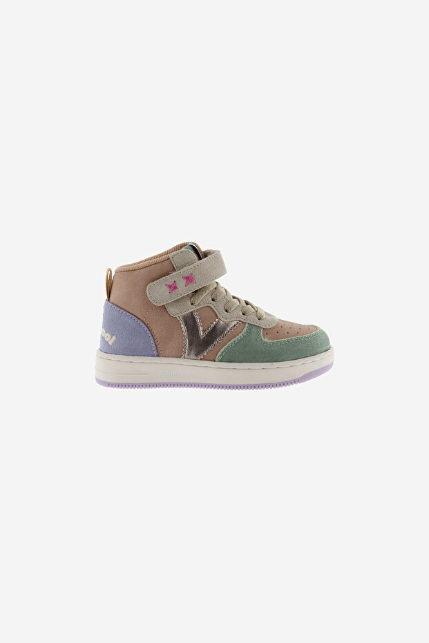 Girl's Beige Shoes