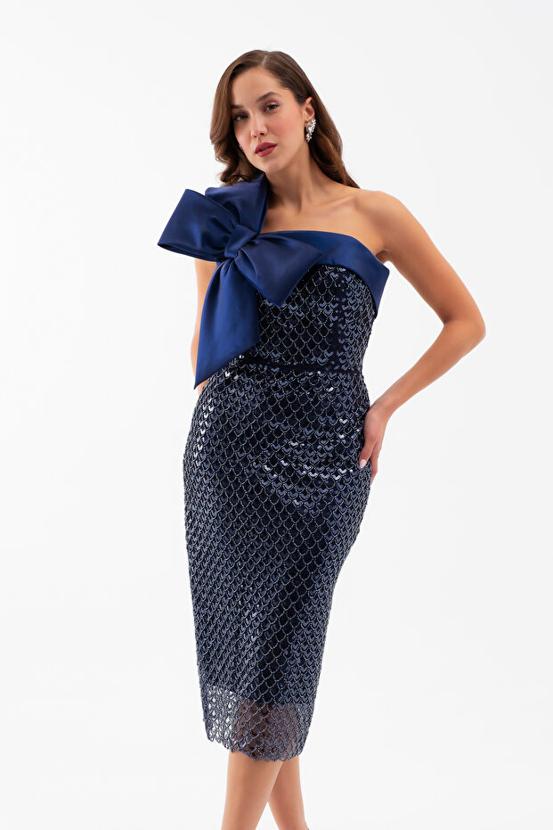 Kadın Lacivert Tek Omuz Boncuklu Midi Gece Elbisesi - 4