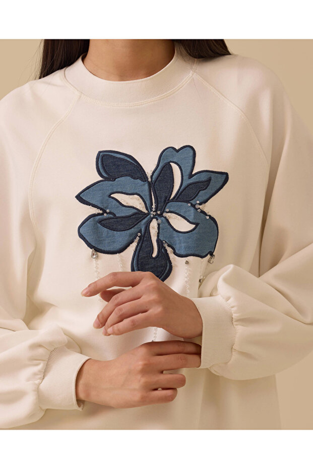 Nakış Detaylı Sweatshirt - 4