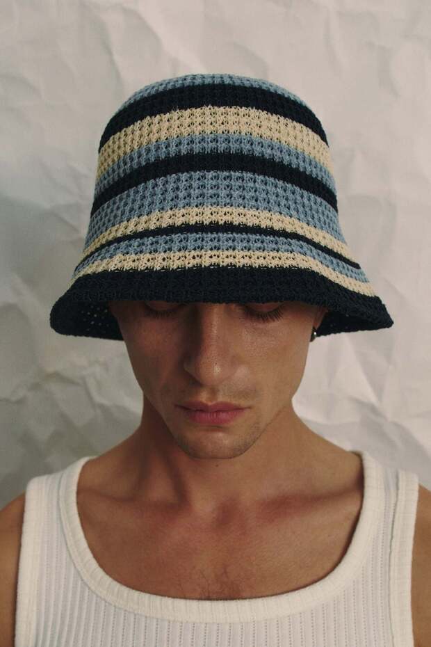 Knitted bucket hat - 1