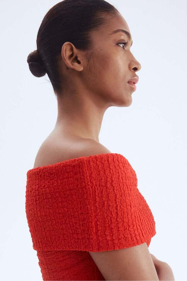 Off-the-shoulder top - 3