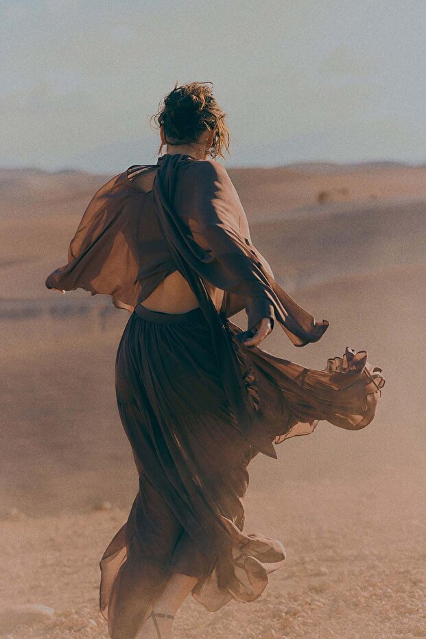 بلوزة شيفون برباط على الرقبة - 2