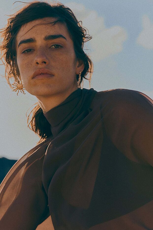 بلوزة شيفون برباط على الرقبة - 1