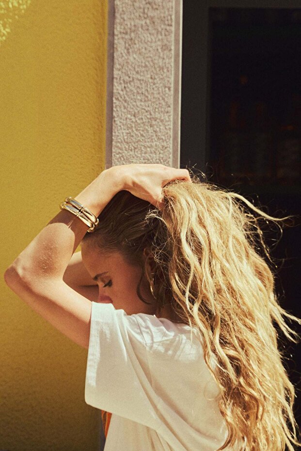 مجموعة من سوارين - 1