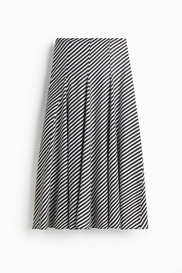 Pleated skirt