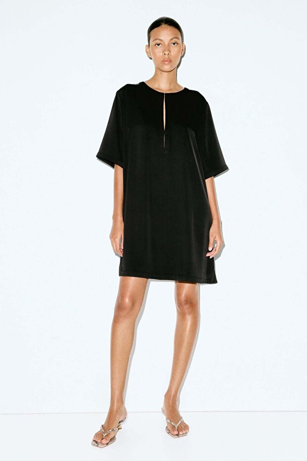 فستان قصير من قماش التويل - 2