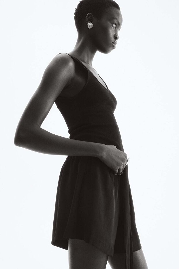 شورت برباط من قماش التويل - 6