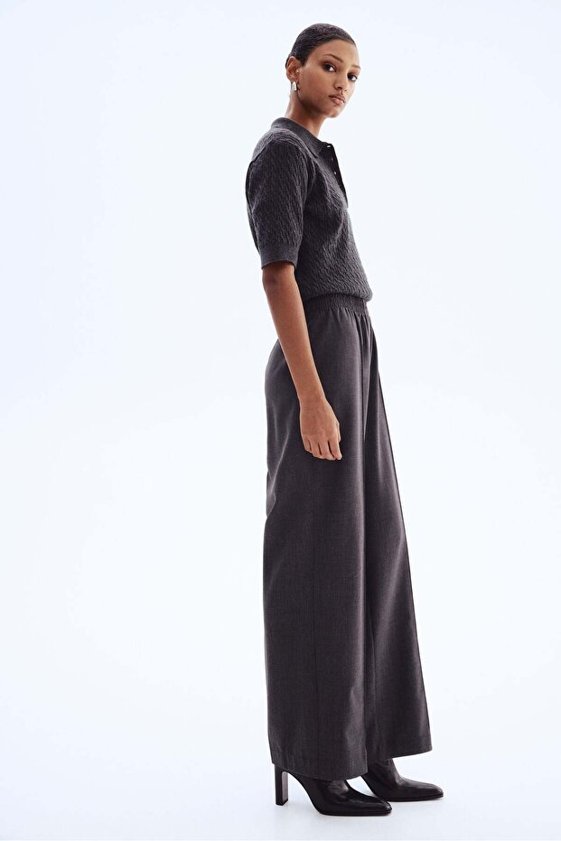 Crease-leg trousers