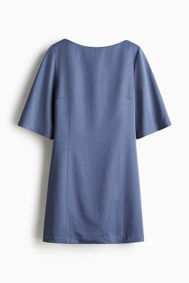 Boat-neck dress