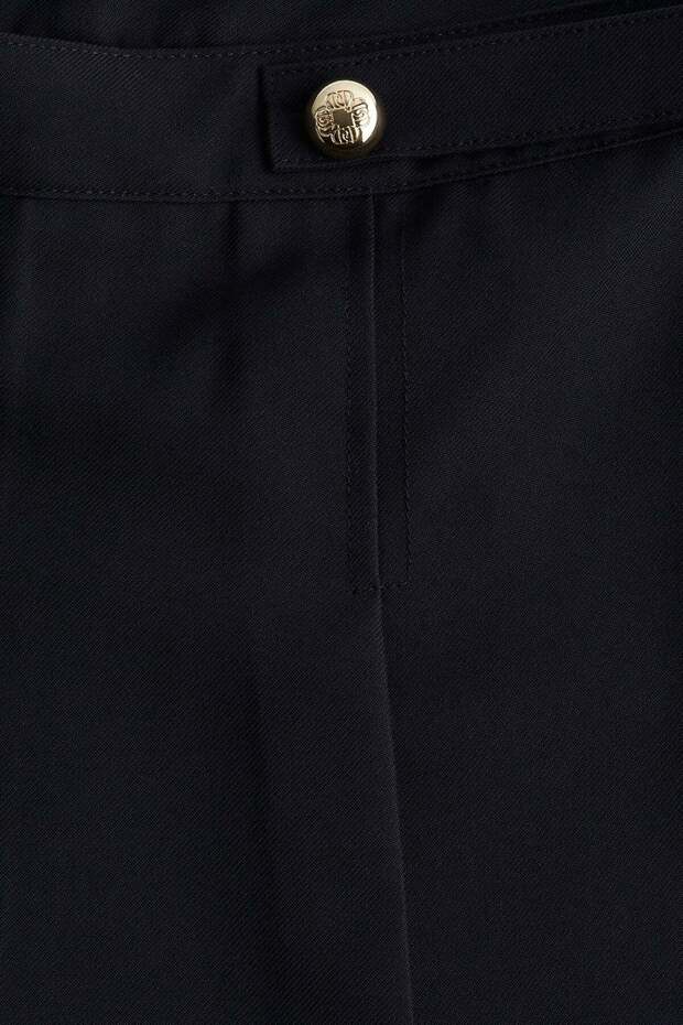 تنورة مطوية - 2