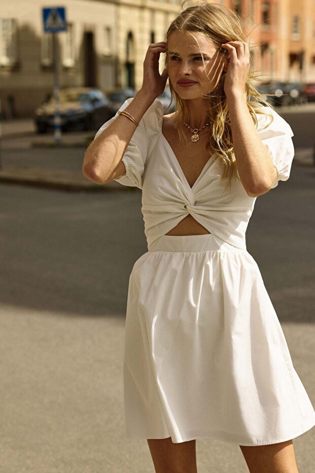 فستان بتفاصيل ملتوية - 4