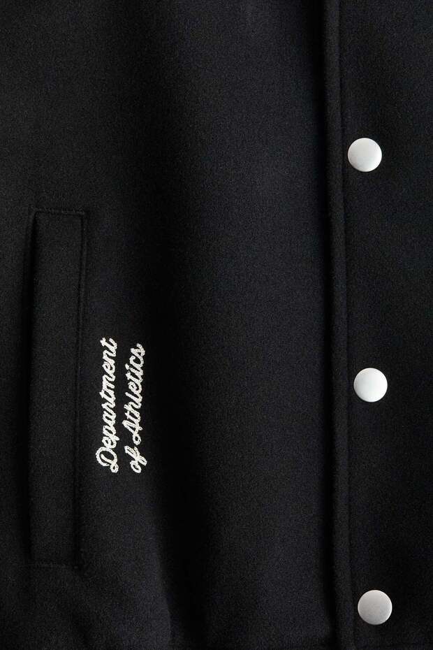 سترة بيسبول مزينة بالتطريز - 2