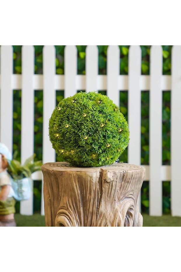 28 cm Artificial Topiary Ball with LED Solar Light - Durable Polyethylene - 1 Year Warranty