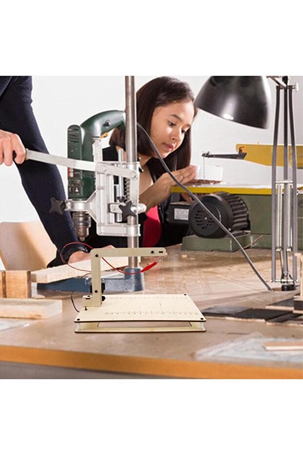 Machine for cutting polystyrene and foam, with heated wire, battery powered - 4