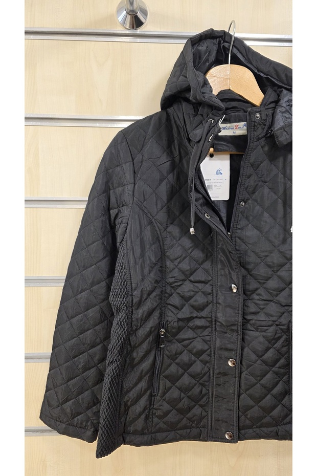 معطف مبطن بنمط البقلاوة - 2