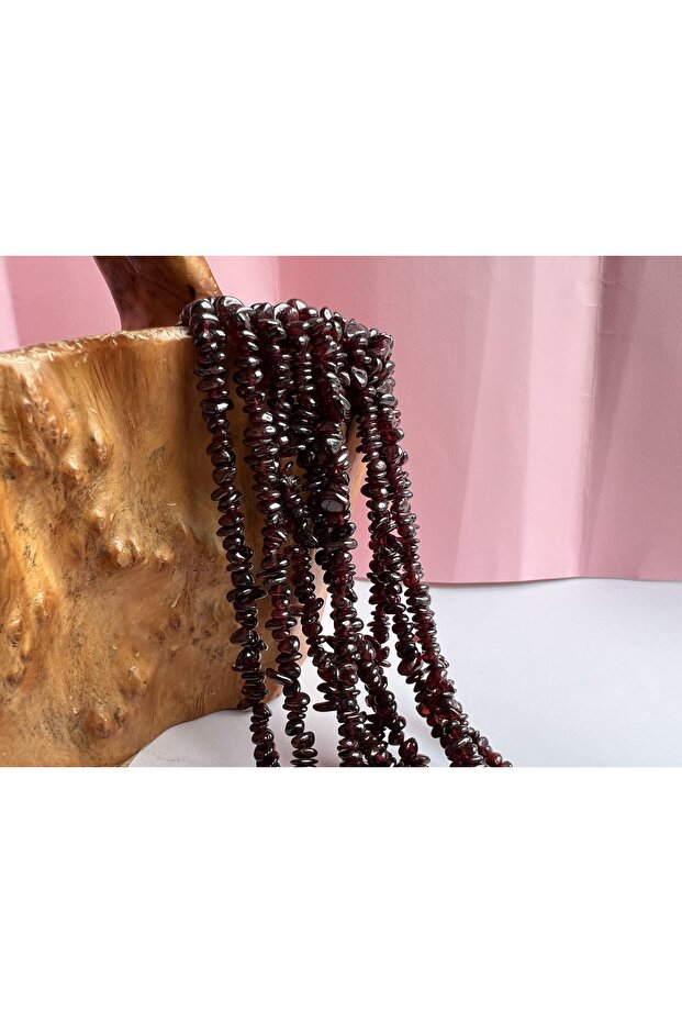 Natural Stone Garnet - Ruby Stone Crushed Stone Array - 1