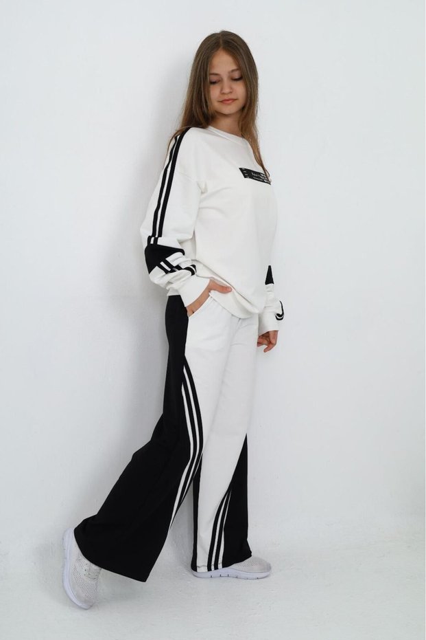 Girl's 100% Cotton Long Sleeve Oversize 2 Thread Garnished Top & Bottom Tracksuit Set