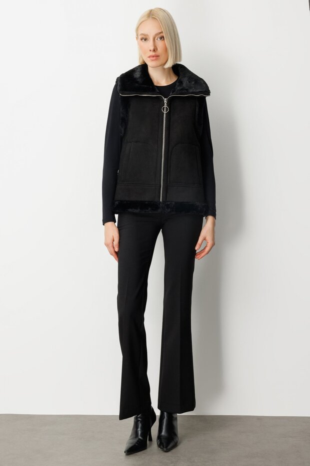 سترة من جلد الغزال مع بطانة من القطيفة - 3