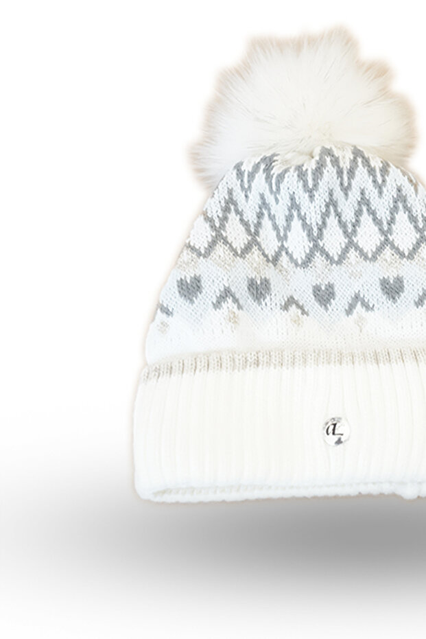 Caciula ciucure dama pufoasa - 2