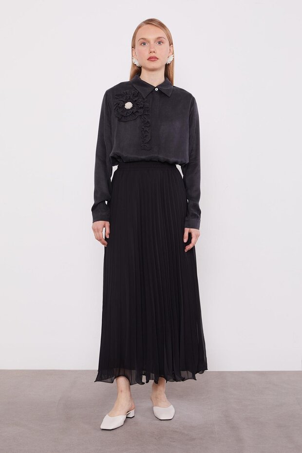 Siyah Piliseli Şifon Etek - 2