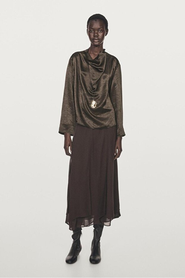 Drape yaka dökümlü bluz - 4