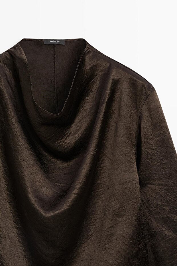 Drape yaka dökümlü bluz - 6