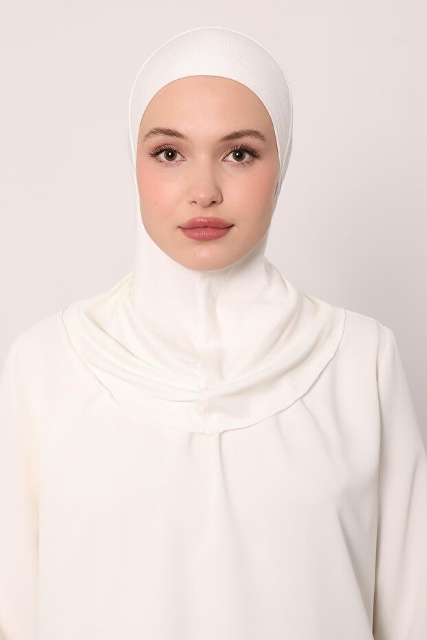 Ekru Hijabchi Boyunluklu Bone - 3