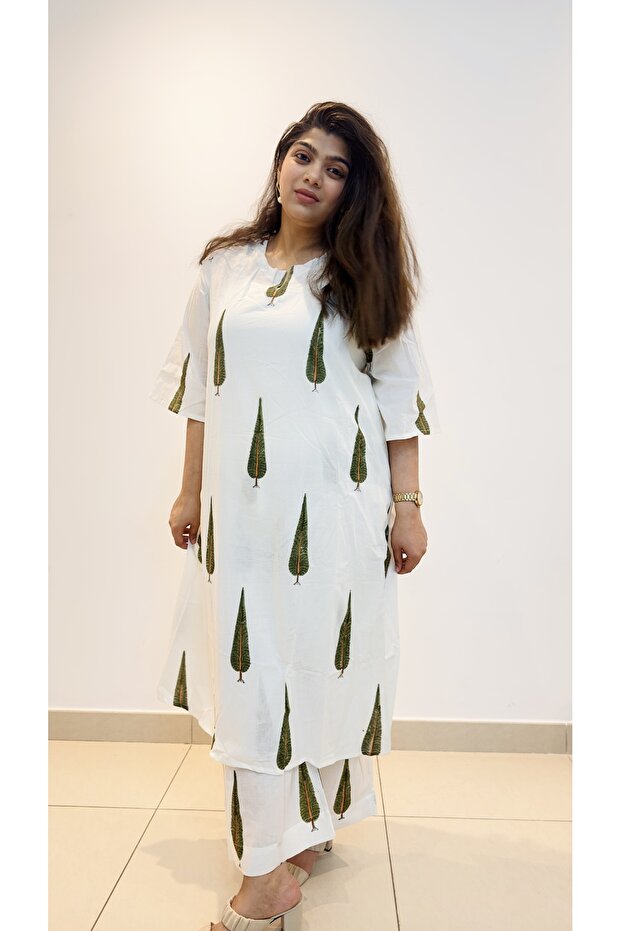 White & Green leaf Oversized Cotton Kurta Set